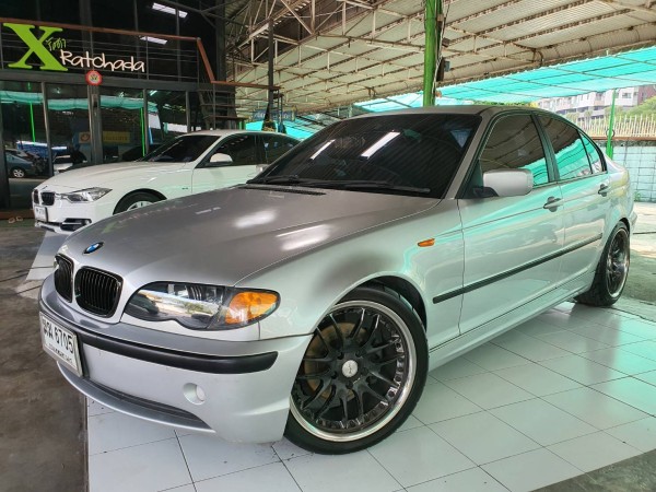 BMW 318iA E46 ปี2002 ไฟยก สีบรอนซ์เงิน