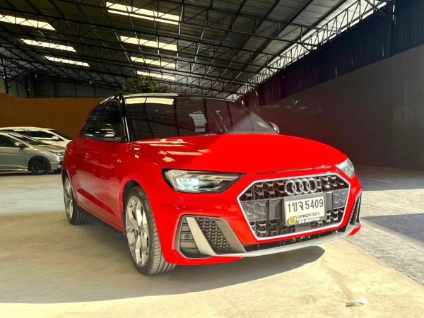 2020 Audi A1 S1 สีแดง