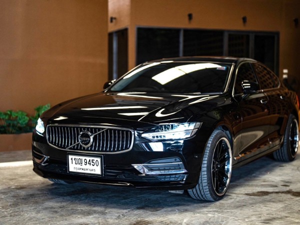 2020 Volvo S90 สีดำ