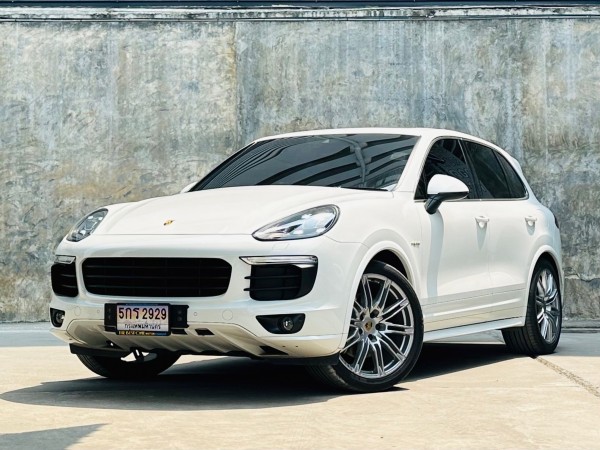 2016 Porsche CAYENNE 3.0 HYBRID สีขาว