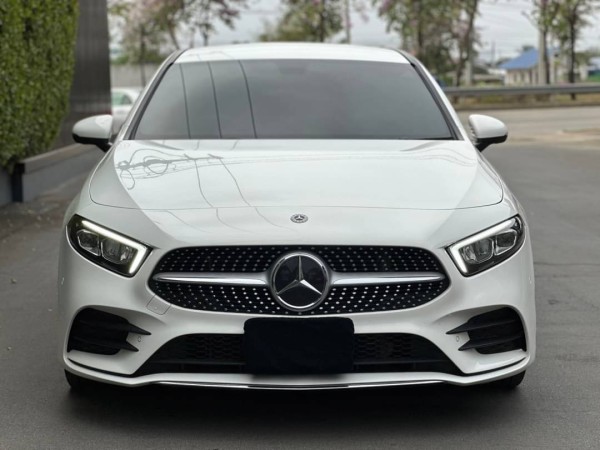 2020 Mercedes-Benz A-Class A200 สีขาว