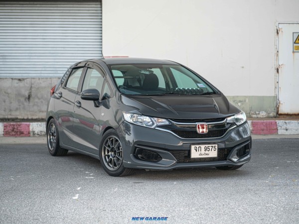 2015 Honda Jazz GK สีเทา