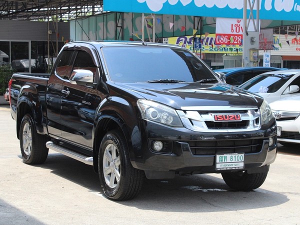จัดท่วมเหลือเงินได้ 2012 Isuzu D-Max Hi-Lander SPACE CAB VGS TURBO 2.5 Z-Prestige AT สีดำ เกียร์ออโต้ทิปโทนิค
