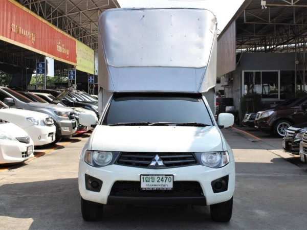 อยากขาย ลองว่าราคามาได้ครับ 2013 MITSUBISHI TRITON 2.4 GL SINGLE MT สีขาว เกียร์ธรรมดา ไม่แก๊ส ไม่มีชนหนัก หลังคาตู้ทึบ