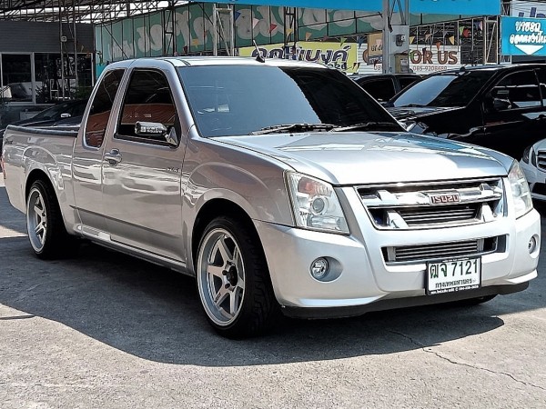 2007 Isuzu D-Max SPACE CAB 2.5 SLX Ddi i-TEQ MT สีบรอนซ์เงิน เกียร์ธรรมดา ฟรีดาว์