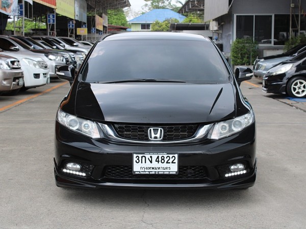ฟรีดาวน์ ออกรถ0บาท 2013 Honda Civic FB 1.8 E i-VTEC Auto สีดำ เกียร์ออโต้ ชุดแต่ง Moduro รอบคัน ไม่เคยแก๊ส ไม่มีอุบัติเหตุ
