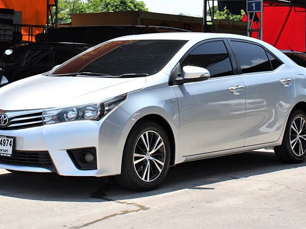 2014 Toyota Corolla Altis 1.6 G Dual VVti AT CVT 7 Speed สีบรอนซ์เงิน เกียร์ออโต้ทิปโทนิก รุ่นท๊อป เบาะหนัง Airbag Abs ดิสเบรค4ล้อ รุ่นนี้อึด ประหยัด 