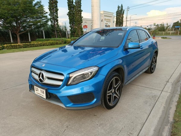 2017 Mercedes-Benz GLA-Class X156 GLA200 สีฟ้า