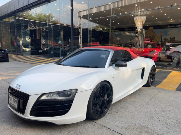 2012 Audi R8 Spyder สีขาว