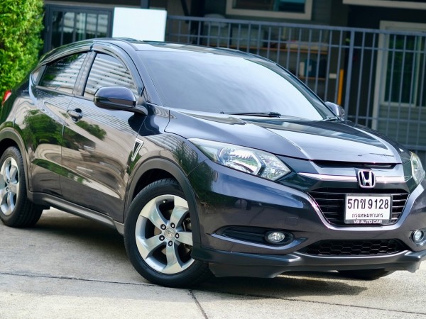 Honda HR-V 1.8E ปี2015 สีเทา ออโต้ เบนซิน ปรับราคา