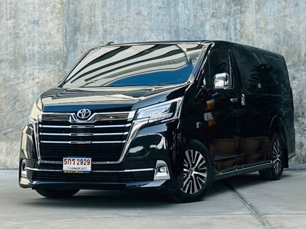 2020 Toyota Vellfire สีดำ