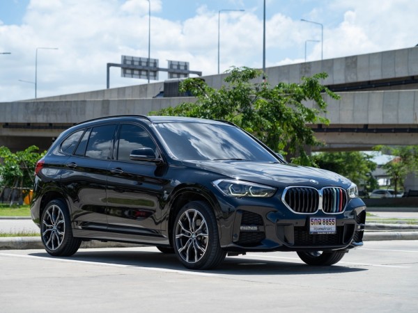 2021 BMW X1 U11 สีดำ