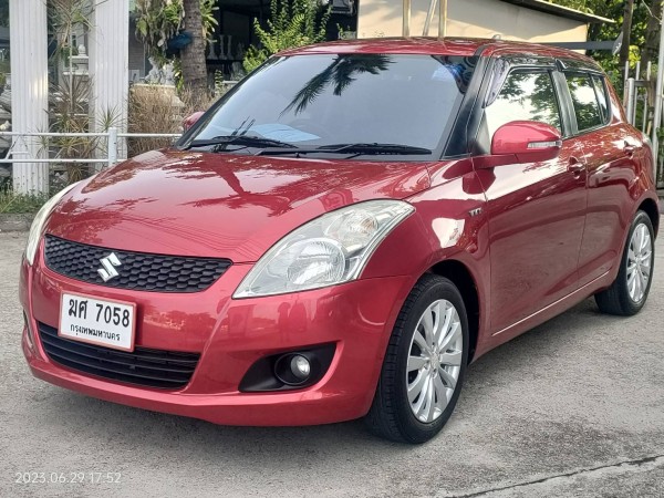 TOP SUZUKI SWIFT 1.2GLX VVT CVT ปี2012 ฟรีดาวน์