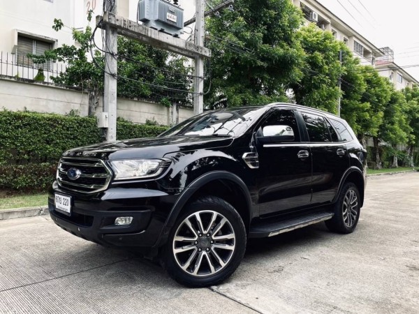 2018 Ford Everest Titanium+ 4x4 สีดำ