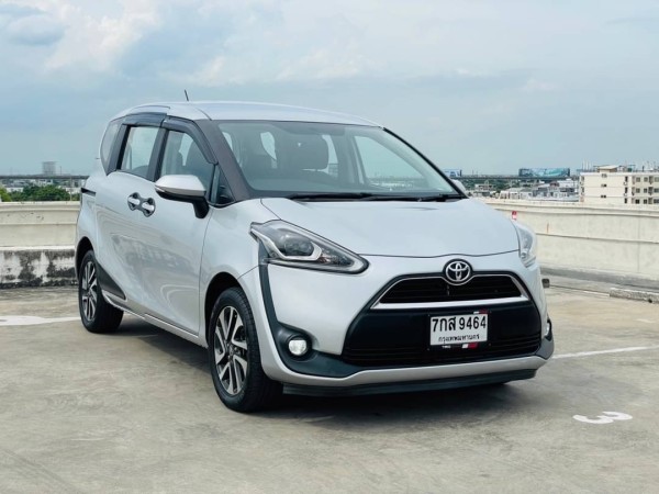 Toyota Sienta 1.5 V ปี 2018 เกียร์ Automatic เลขไมล์ 46084km