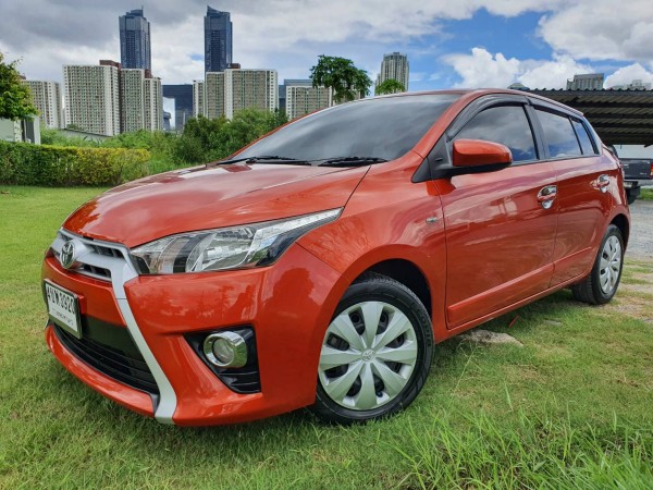 Toyota Yaris Eco 1.2E ออโต้ ปี 2017 สีส้ม มือ1 รถสวยพร้อม