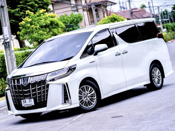 Toyota Alphard SRC Hybrid คันนี้รุ่นพิเศษจากป้ายแดง ขายถูกมากคะ ตัวถังสวยจัดเลย