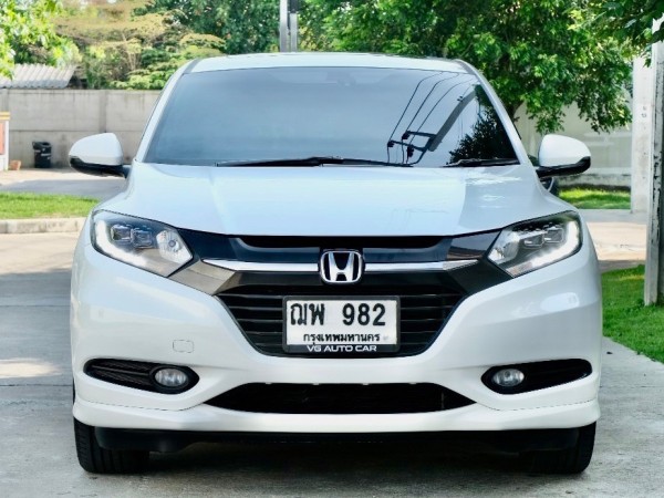 Honda HR-V 1.8EL ตัวTop Sunroof ปี:2016 เกียร์: ออโต้ เครื่องยนต์: เบนซิน สี: ขาว
