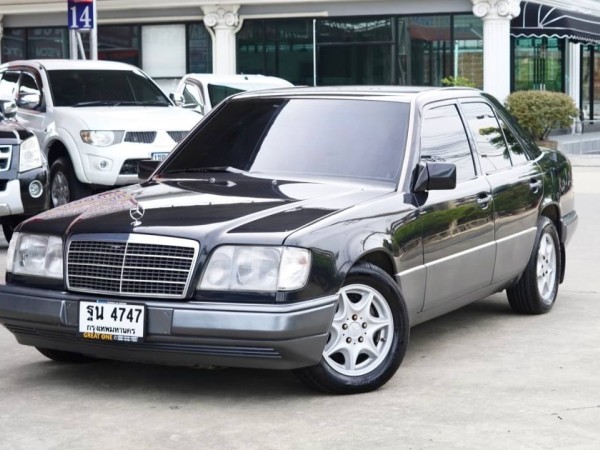 1995 Mercedes-Benz E280 masterpiece สีเทา