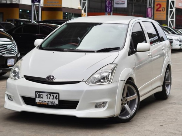 2009 Toyota Wish สีขาว