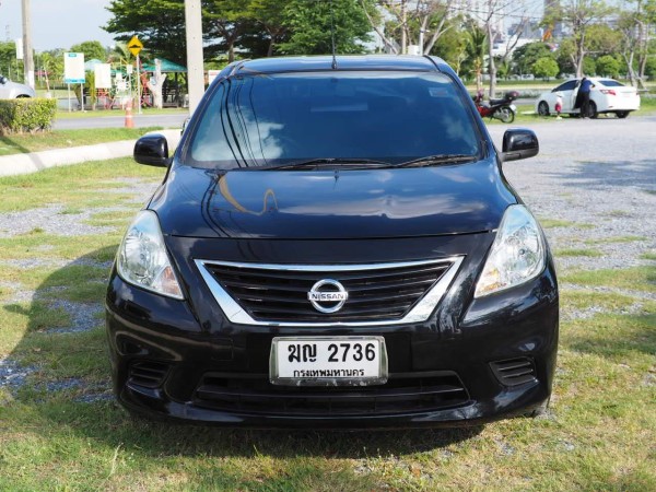 2012 Nissan Almera สีดำ