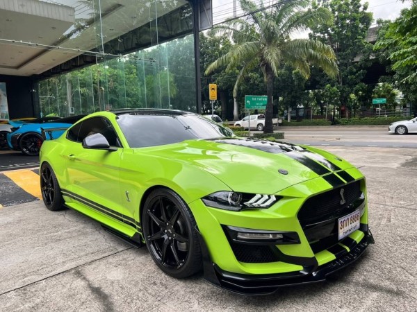 2021 Ford Mustang 2.3L สีเขียว