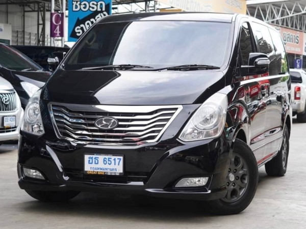 2010 Hyundai H-1 สีดำ