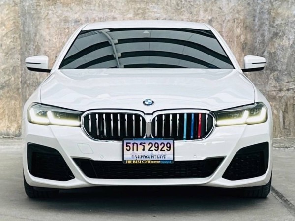 2021 BMW 5 Series G30 520d สีขาว