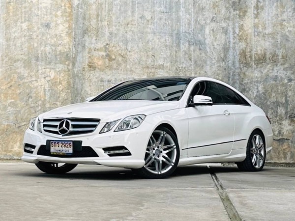 2013 Mercedes-Benz E-Class Coupe E200 สีขาว