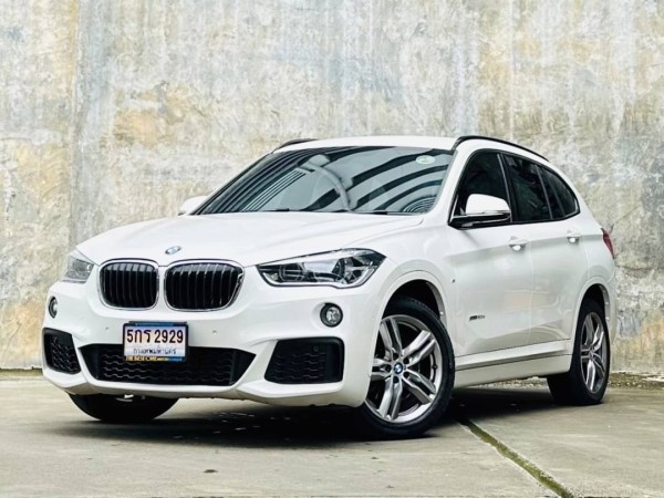 2018 BMW X1 F48 สีขาว