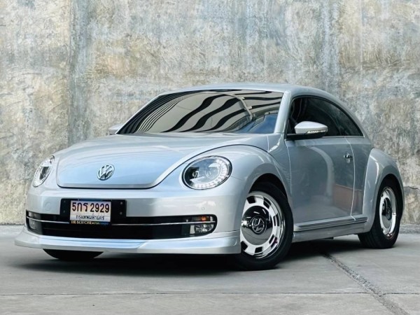 2013 Volkswagen Beetle สีเงิน