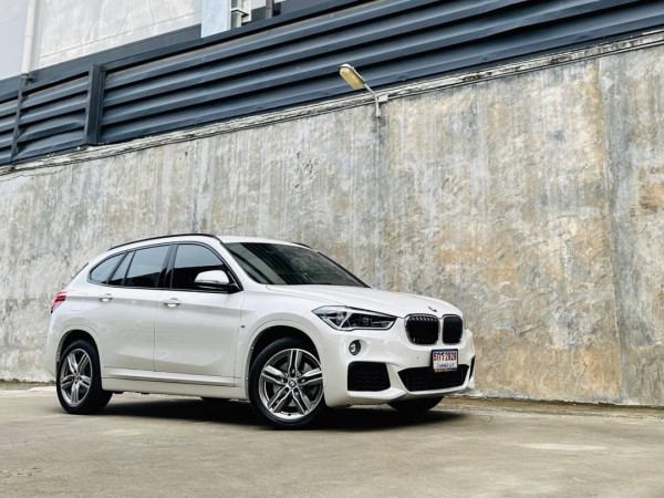 2020 BMW X1 F48 สีขาว