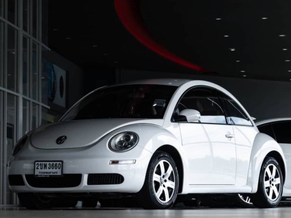 2009 Volkswagen New Beetle Coupe สีขาว