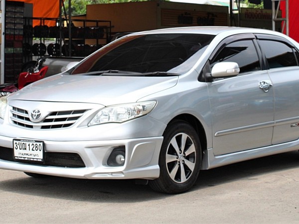 ผ่อน 3xxx 2013 Toyota Corolla Altis CNG 1.6 E Sedan AT สีบรอนซ์เงิน เกียร์ออโต้