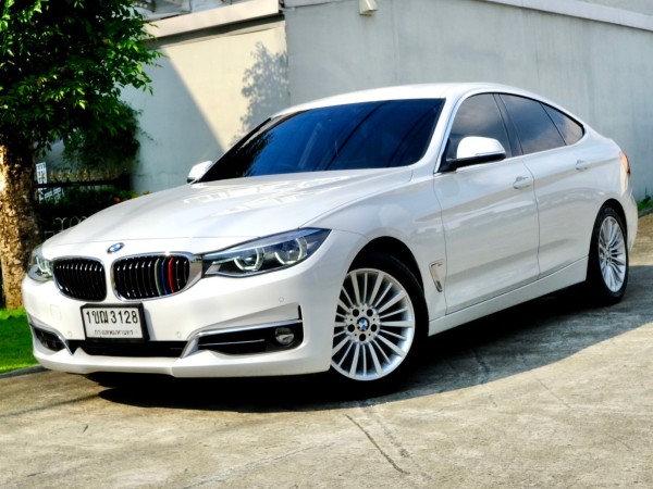 BMW 320d GT Luxury เครื่องยนต์: ดีเซล เกียร์:AT ปี: 2020 สี: ขาว ไมล์ : 11x,xxx กม. auto #F34