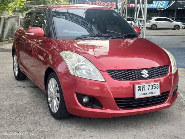 Suzuki Swift 1.2 GLX 2012 รถเก๋ง 5 ประตู เลขไมล์ 160,000 พร้อมโอน