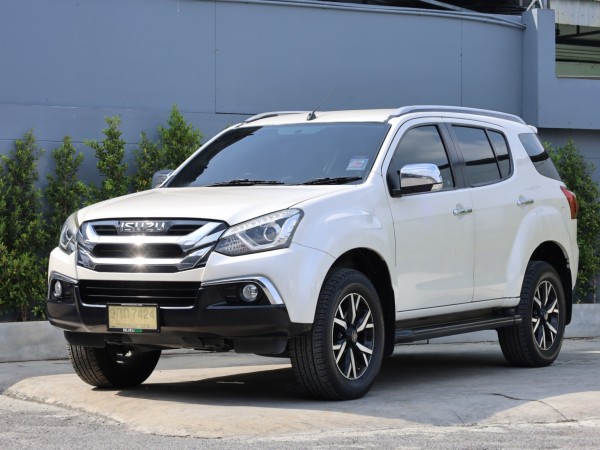 2019 ISUZU MU-X 1.9DVD auto ฟรีดาวน์ ไมล์ 14xxxx km