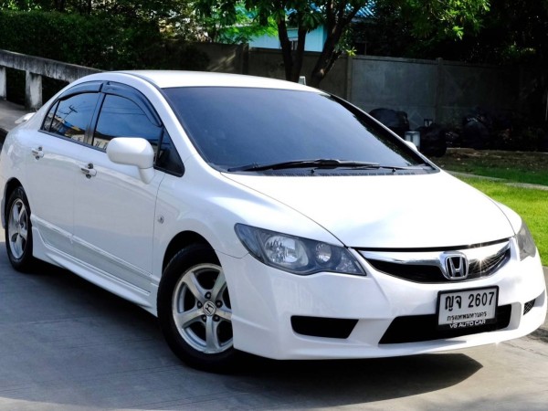 Honda Civic 1.8s (as) เครื่องยนต์: เบนซิน เกียร์:AT ปี:2011 สี: ขาว ไมล์ : 97,xxx กม.