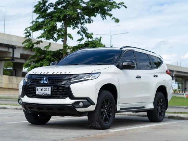 2019 Mitsubishi Pajero สีขาว