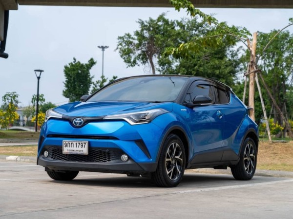 2019 Toyota C-HR สีน้ำเงิน