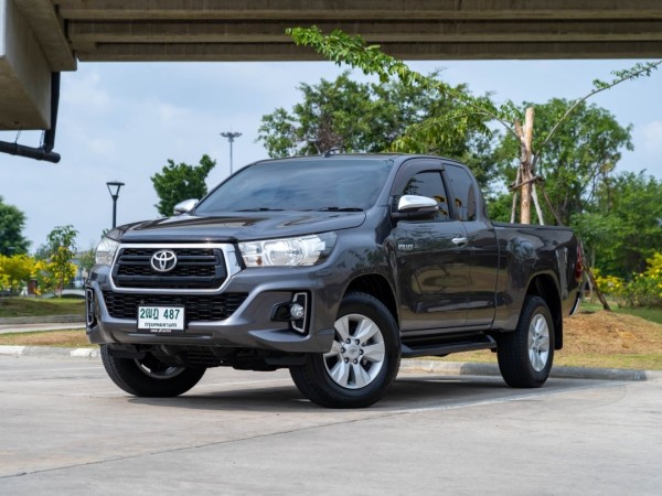 2018 Toyota Hilux Revo Smart cab สีเทา