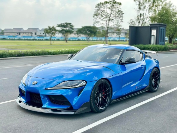 2021 Toyota Supra สีฟ้า