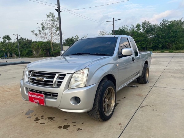 2008 Isuzu D-Max Space Cab สีเงิน