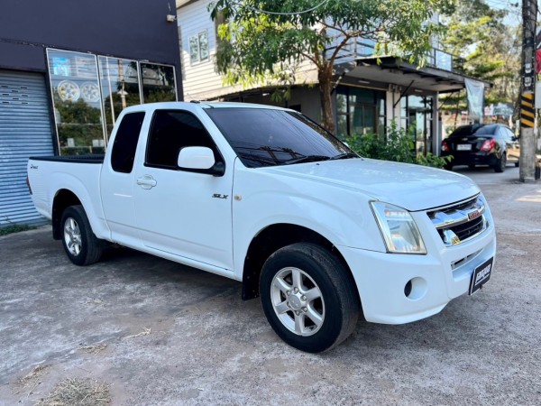 2011 Isuzu D-Max Hi-Lander (Cab) สีขาว