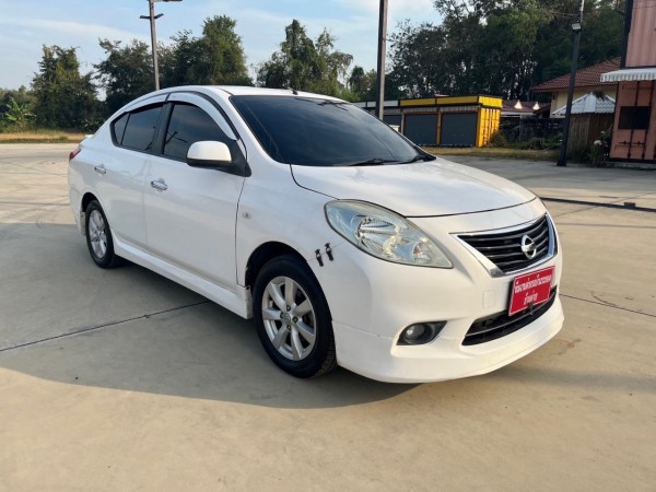 2012 Nissan Almera สีขาว