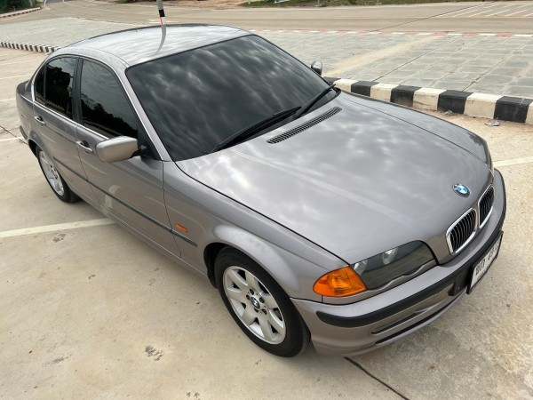 2001 BMW 323i E46 สีเทา