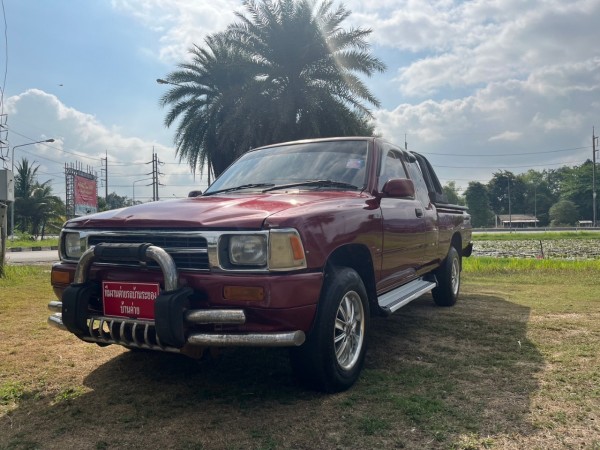 1993 Toyota Mighty 2.5X สีแดง