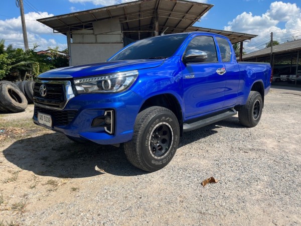 2015 Toyota Hilux Revo Smart cab สีน้ำเงิน