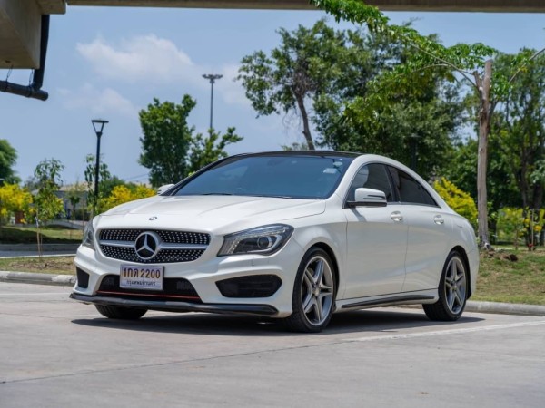 2014 Mercedes-Benz CLA-Class CLA-CLass CLA250 สีขาว