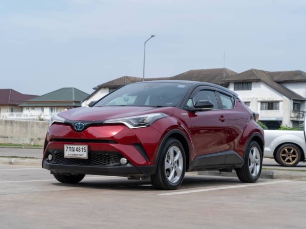 2018 Toyota C-HR สีแดง